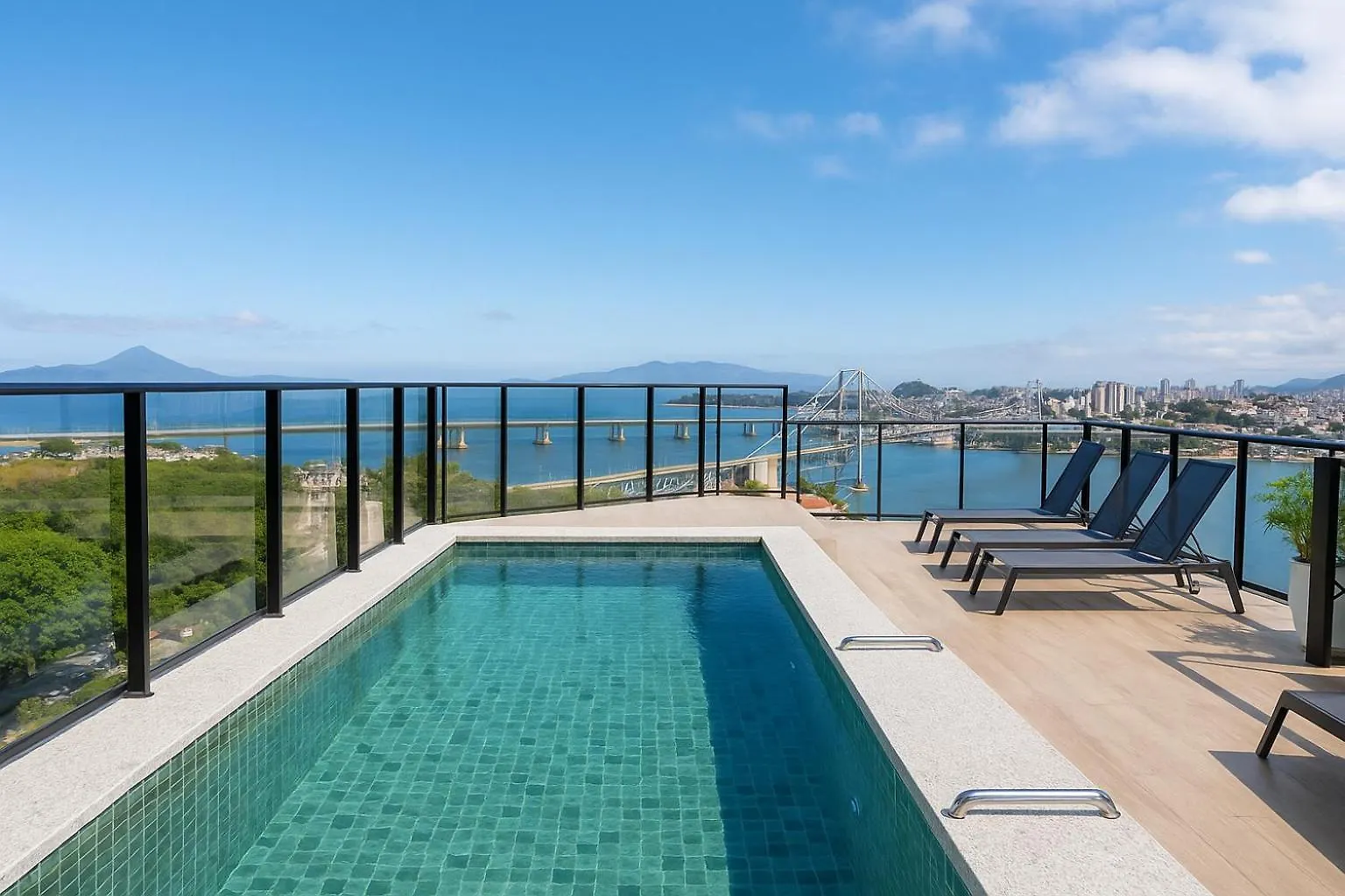 Kontakt z The Bridge By Xtay - Estudio Completo Com Wi-Fi Rapido, Piscina, Academia E Estacionamento