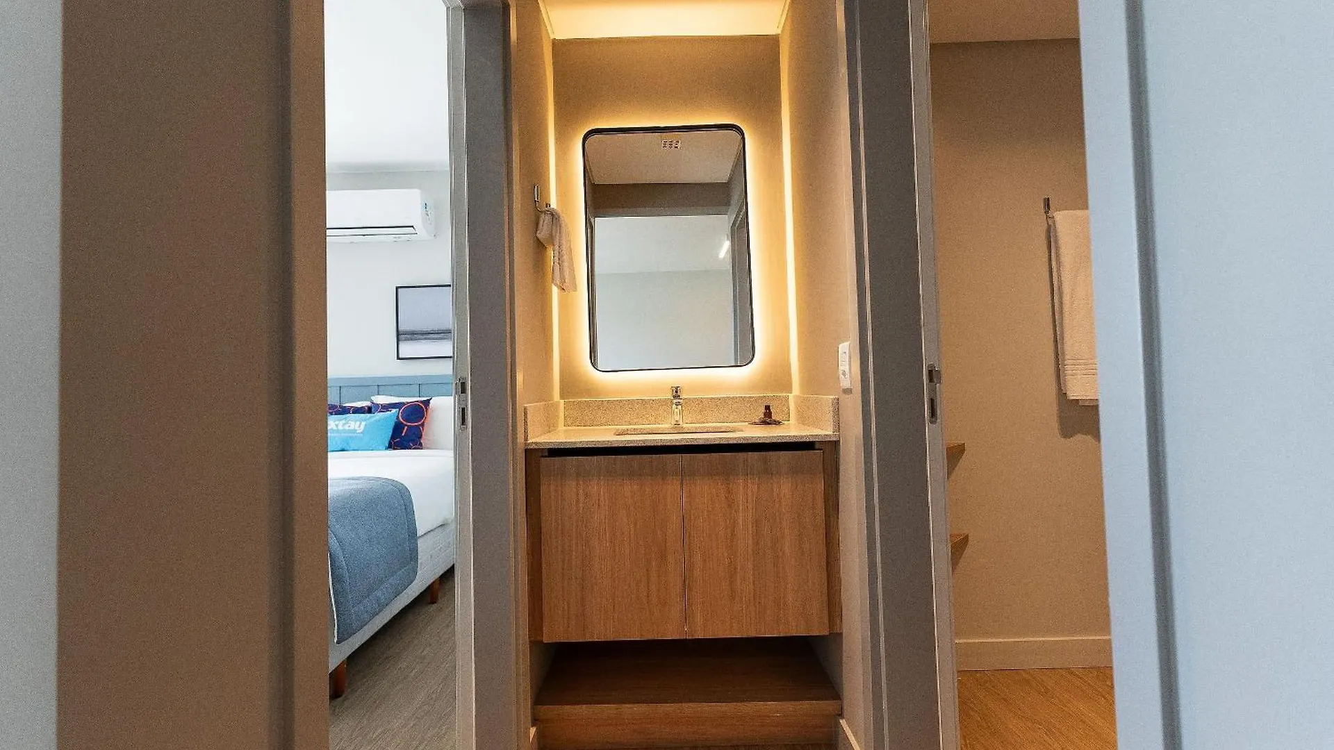Xtay The Bridge Florianopolis Apartment Brazil
