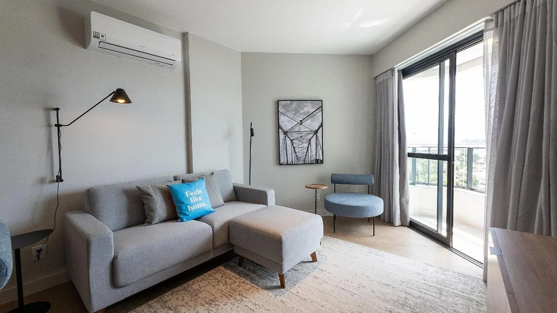 Xtay The Bridge Florianopolis Apartment 0*,