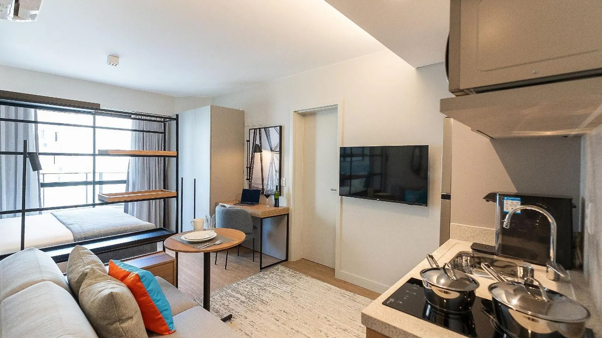 Xtay The Bridge Florianopolis Apartment 0*,